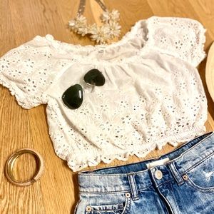 Lace Short Sleeve Crop Top